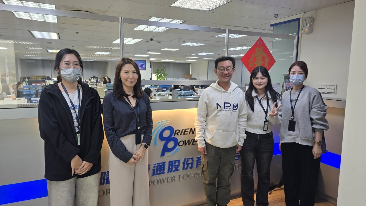 賀天君老師赴臺中曜捷運通訪視實習生陳鈺芳